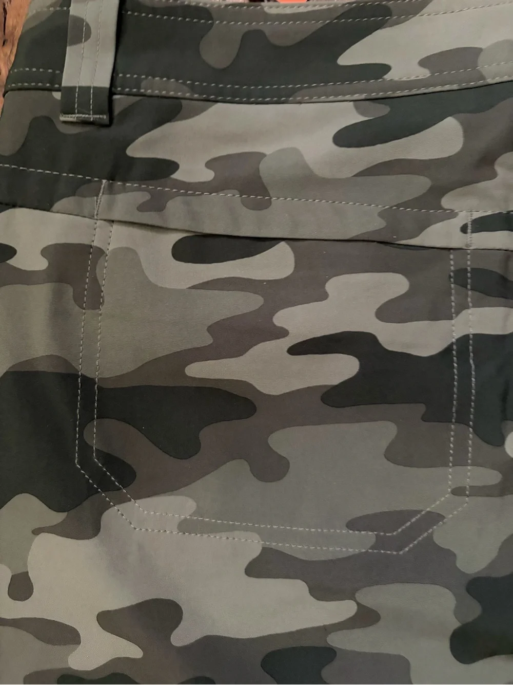 NWT Eddie Bauer Women's Adventurer 2.0 Camo Skort size 16